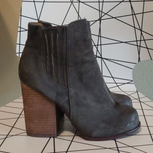 Jeffrey Campbell
